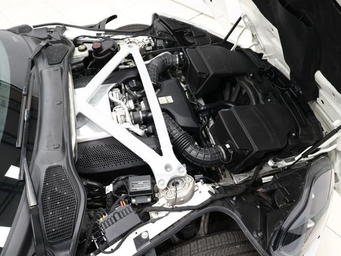 Used 2018 Aston Martin DB11 Coupe image 80