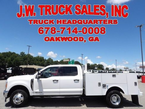 Used 2023 Ford F350 XLT w/ FX4 Off-Road Package AWD/4WD image 2