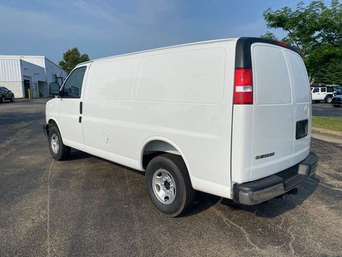 New 2025 Chevrolet Express 3500 w/ Driver Convenience Package image 5