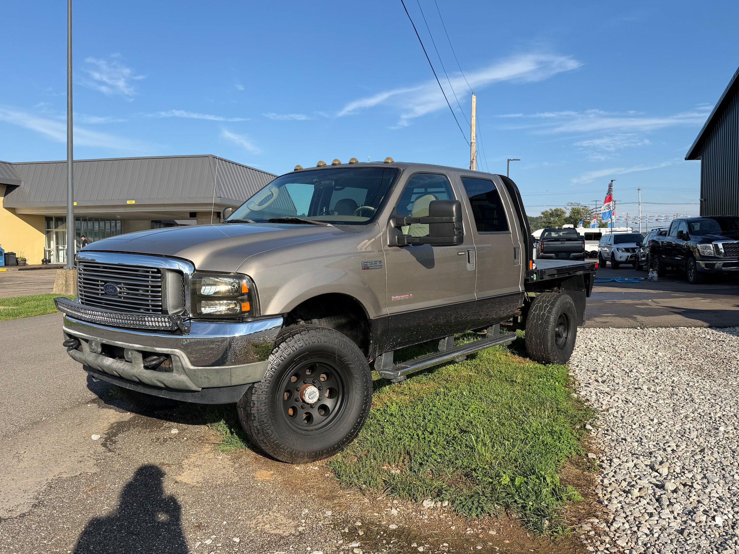 Used 2004 Ford F250 4x4 Crew Cab Super Duty image 1