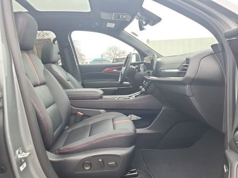 Certified 2026 Chevrolet Traverse RS image 33