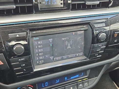 Used 2016 Toyota Corolla S image 13