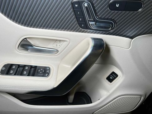 Certified 2025 Mercedes-Benz CLA 250 4MATIC image 21