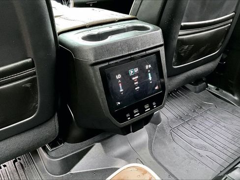 Used 2026 GMC Yukon XL Denali Ultimate w/ LPO, Floor Liner Package AWD/4WD image 33