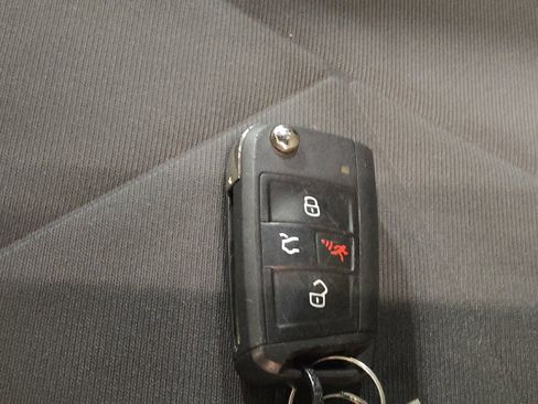 Used 2025 Volkswagen Jetta Sport FWD image 32