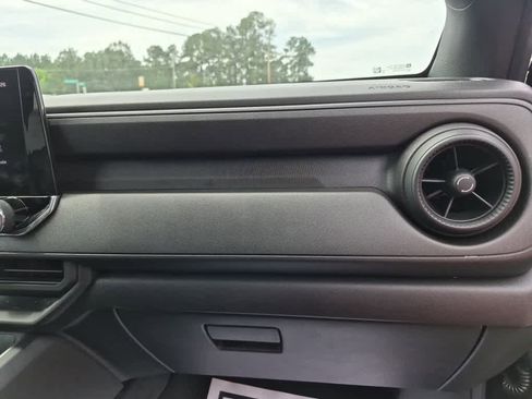 New 2026 Chevrolet Colorado Trail Boss AWD/4WD image 41