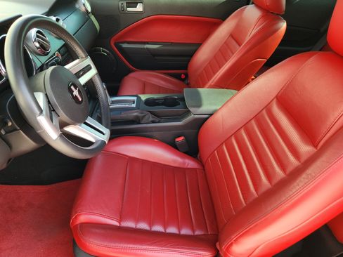 Used 2006 Ford Mustang GT Premium RWD image 13