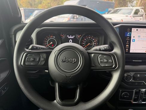 New 2026 Jeep Gladiator Sport image 19