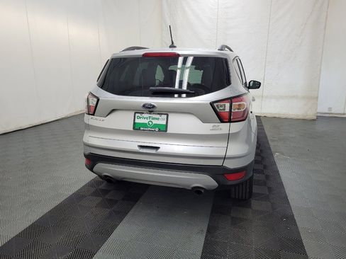 Used 2018 Ford Escape SE w/ SE Sync 3 Package FWD image 7