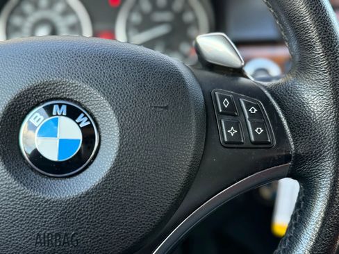 Used 2008 BMW 335i Convertible image 28