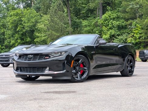 Used 2022 Chevrolet Camaro LT w/ RS Package RWD image 5
