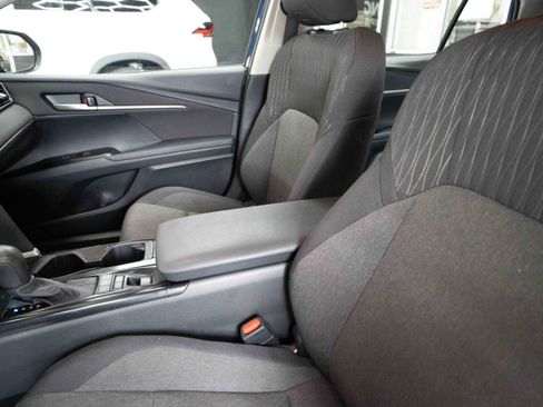 Used 2025 Toyota Camry LE FWD image 10