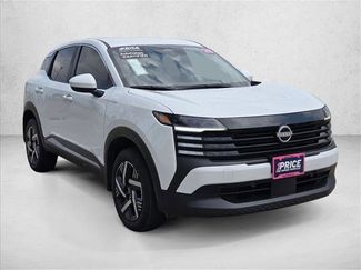 Used 2025 Nissan Kicks SV FWD video 3