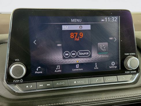 Used 2023 Nissan Rogue SV AWD/4WD image 21