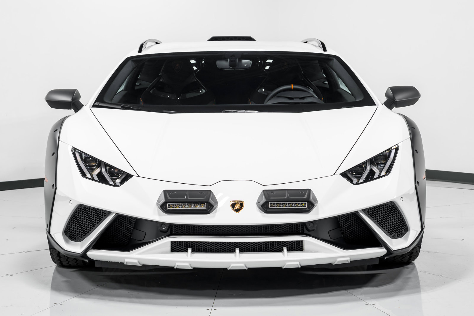 Used 2023 Lamborghini Huracan Sterrato AWD/4WD image 8