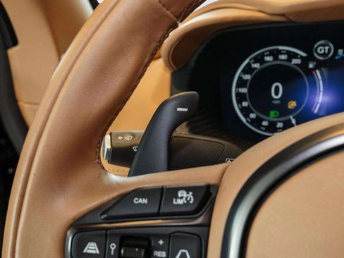 Used 2022 Aston Martin DBX AWD/4WD image 31