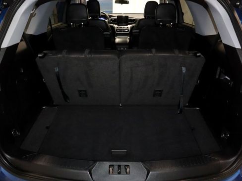 Used 2021 Ford Explorer XLT w/ Equipment Group 202A AWD/4WD image 14