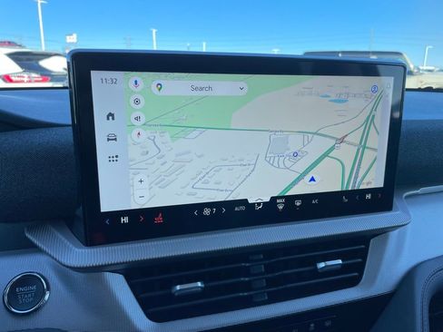 Used 2025 Ford Explorer Active image 15