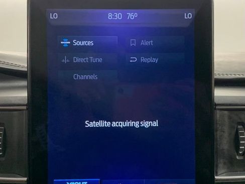 Used 2022 Ford Explorer Platinum w/ Technology Package AWD/4WD image 28