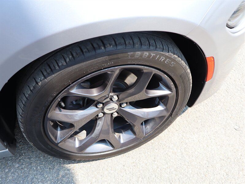 Used 2017 Dodge Charger SXT w/ Plus Group RWD image 27