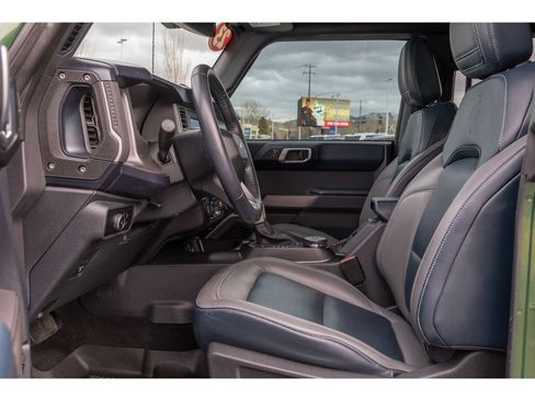 Used 2023 Ford Bronco Outer Banks image 15