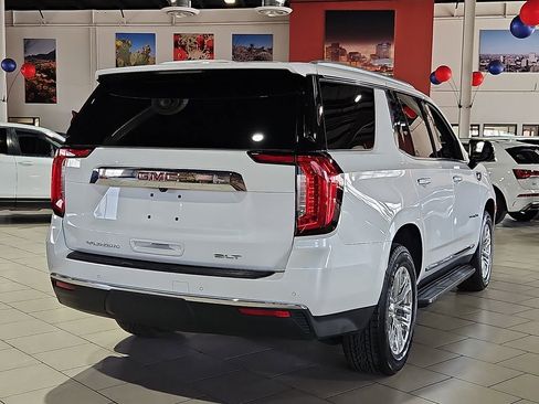 Used 2023 GMC Yukon SLT w/ SLT Luxury Package image 4