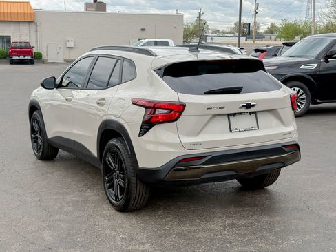 Used 2026 Chevrolet Trax ACTIV w/ Sunroof Package image 10