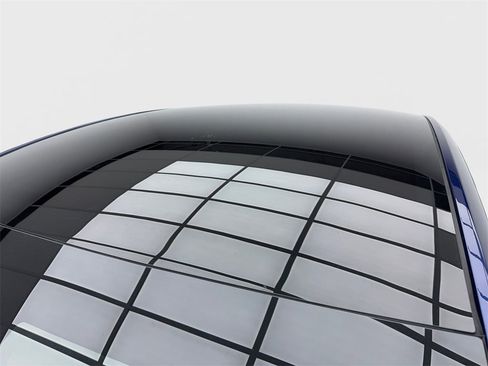 Used 2023 Tesla Model Y 2WD image 13