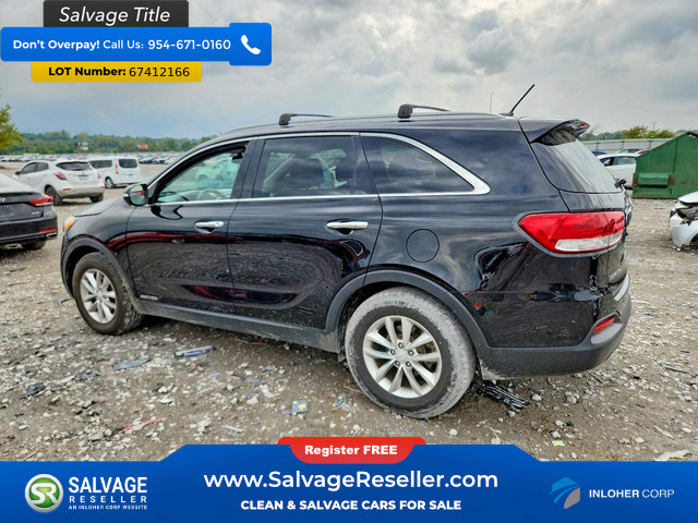 Used 2017 Kia Sorento AWD image 3