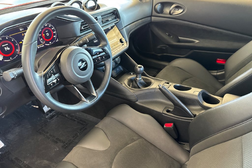 Used 2024 Nissan Z Performance w/ Heritage Edition RWD image 9