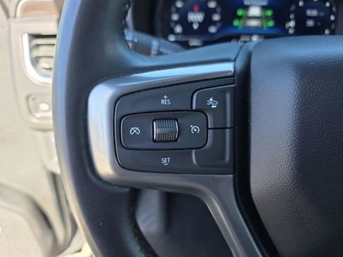 Used 2024 Chevrolet Suburban LT AWD/4WD image 36