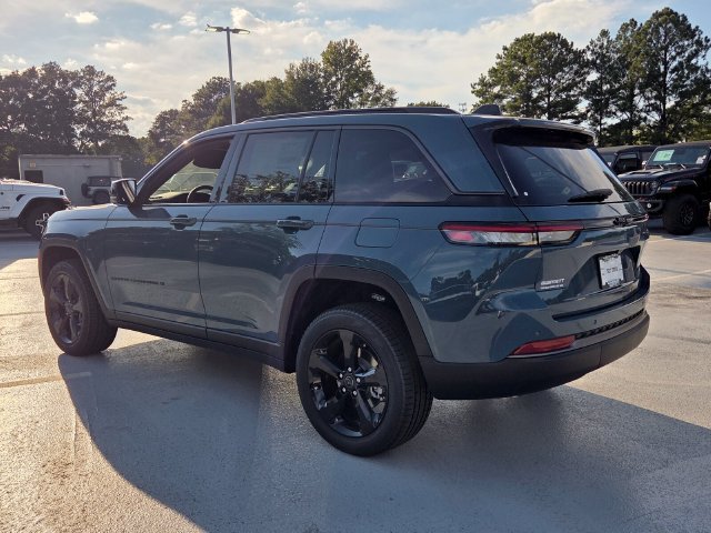 New 2027 Jeep Grand Cherokee Limited w/ Limited Altitude Package RWD image 6