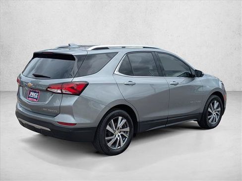 Used 2024 Chevrolet Equinox Premier AWD/4WD image 5