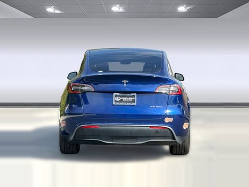 Used 2020 Tesla Model Y Long Range image 10