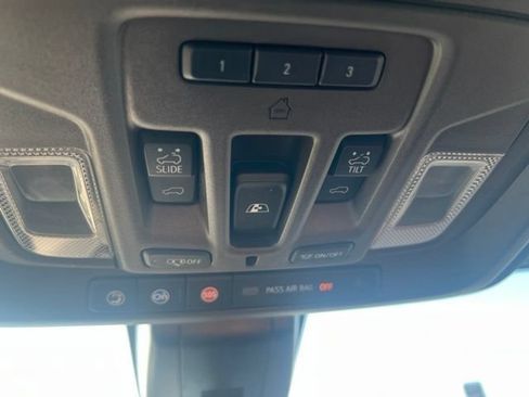Used 2022 GMC Sierra 3500 Denali w/ Denali Ultimate Package AWD/4WD image 50