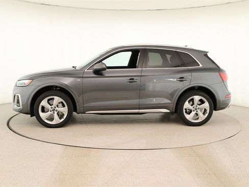 Certified 2022 Audi Q5 2.0T Premium Plus w/ Premium Plus Package image 2