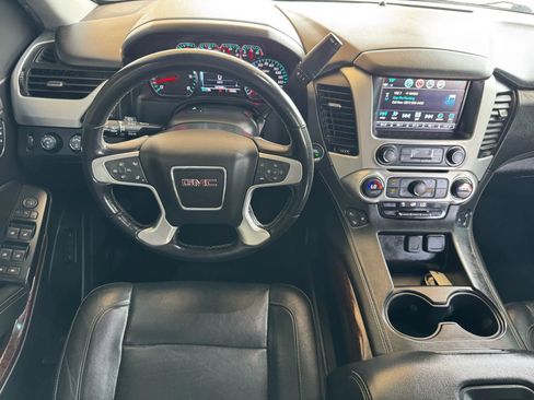 Used 2020 GMC Yukon SLT image 28