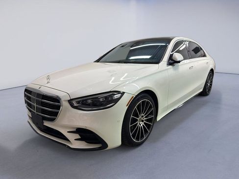 Used 2021 Mercedes-Benz S 580 4MATIC Sedan w/ AMG Line image 3