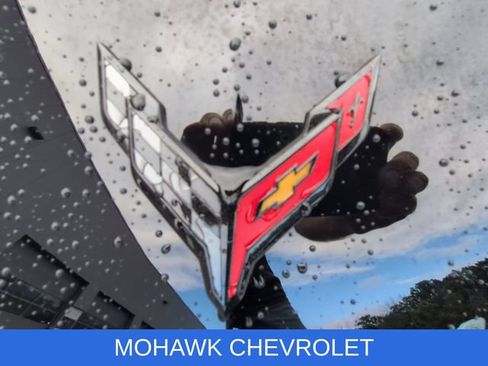 Used 2024 Chevrolet Corvette Stingray Preferred Cpe w/ Z51 Performance Package RWD image 28