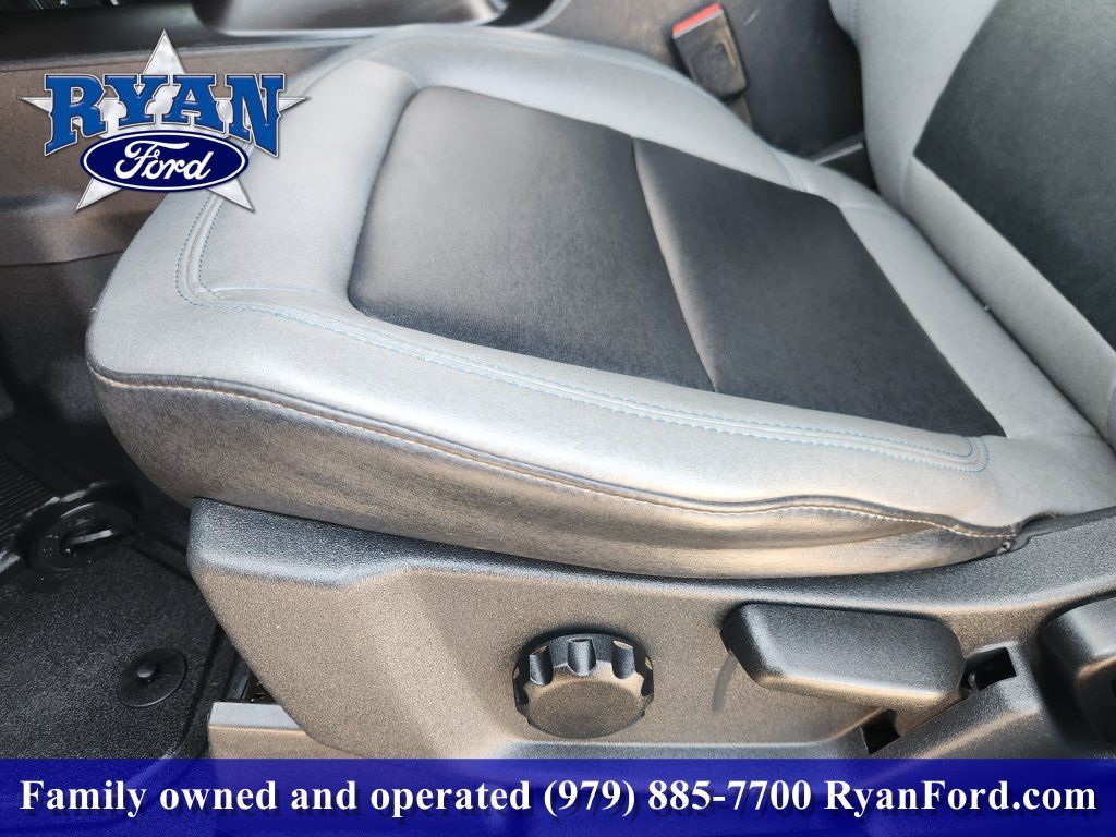 Used 2022 Ford Bronco Black Diamond AWD/4WD image 18