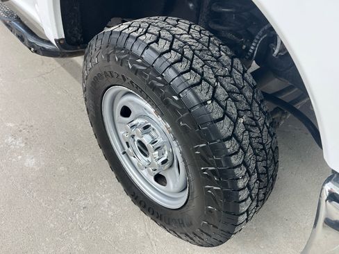 Used 2019 Ford F250 XL w/ Power Equipment Group image 18