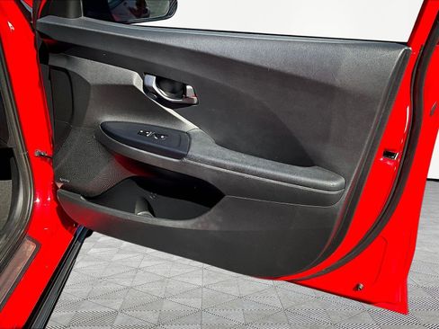 Used 2022 Hyundai Veloster N FWD image 27