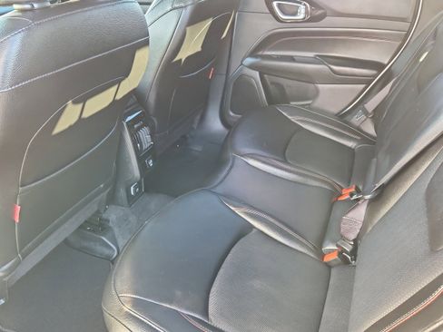 Used 2024 Jeep Compass Trailhawk image 11