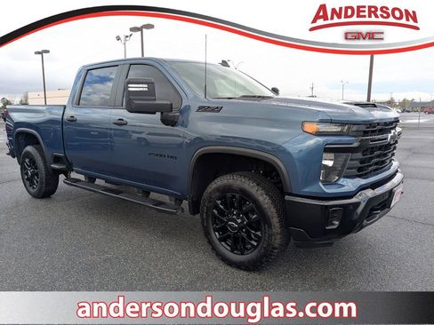 Used 2025 Chevrolet Silverado 2500 Custom w/ Custom Value Package image 1