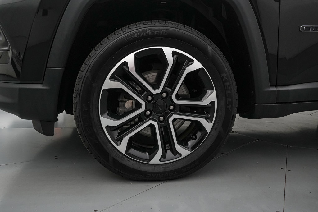 Used 2022 Jeep Compass Limited AWD/4WD image 10