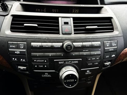 Used 2011 Honda Accord EX-L image 23