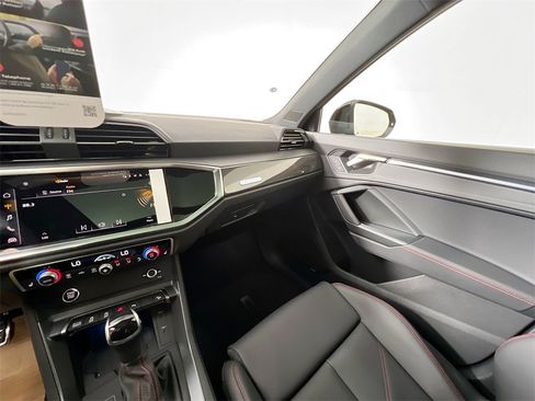 New 2025 Audi Q3 2.0T Premium Plus image 25