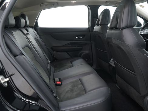 Used 2024 Nissan Ariya EVOLVE+ e-4ORCE image 14