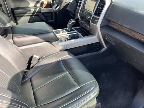 Used 2018 Ford F150 Lariat image 22