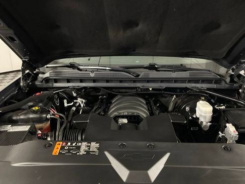 Used 2019 Chevrolet Silverado 1500 LT w/ LPO, Black Pack AWD/4WD image 42
